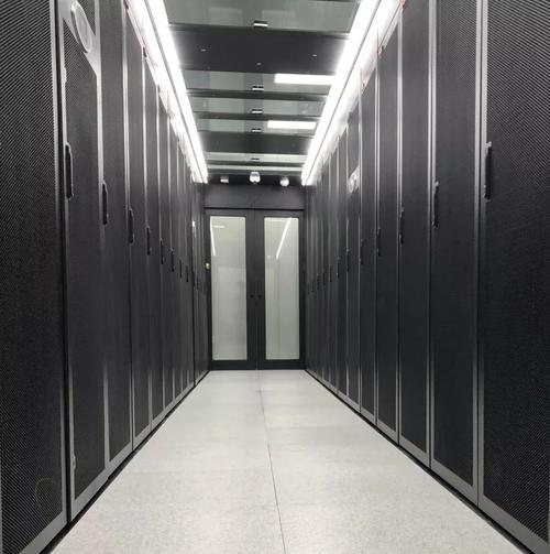 注入科技力量易事特也在这场转型中大展身手作为电力电子技术及能效
